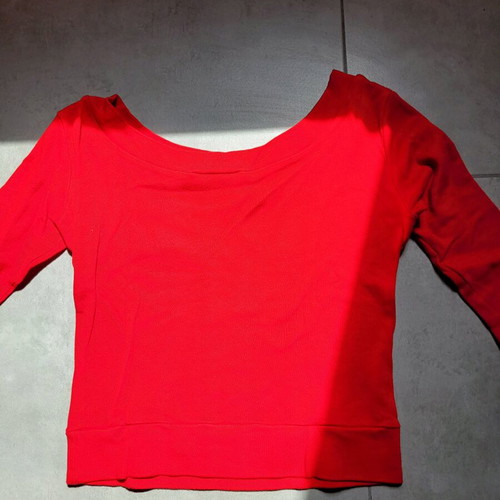 Top used red with 3/4 sleeve, size S/M