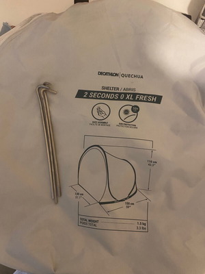 Quechua Tent like new, easy to use and convenient