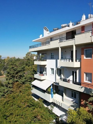 Διαμέρισμα 110 τ.μ. με 3 υπνοδωμάτια στον 3ο όροφο στη Γλυφάδα