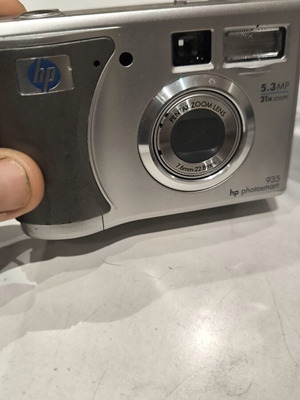 Hp digital camera like new with case and 512 GB card