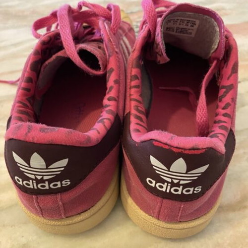 Adidas Superstar Fuchsia Suede athletic shoes size 37.5 used