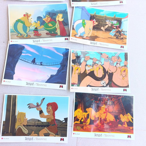 Astérix et les Vikings Cinema-Used Lobby Card Set of 13