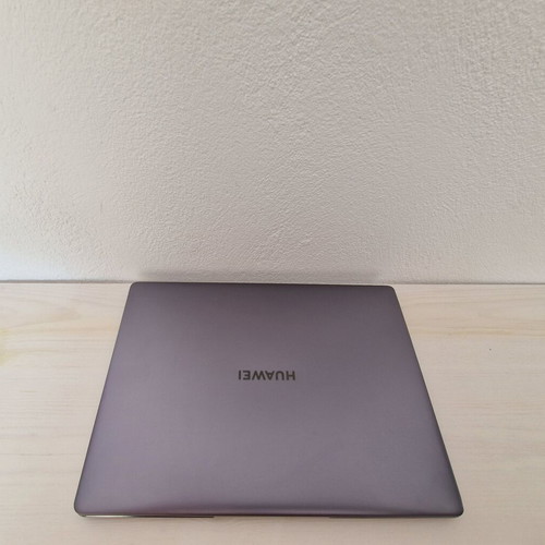 Huawei Matebook 13” laptop like new, AMD Ryzen 5, 8GB RAM, 512GB SSD