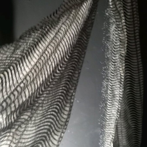 Zebre scarf like new, black and white, long, distinctive