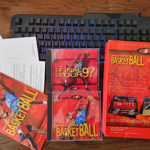 World League Basketball Final Four 97 PC like new, big box