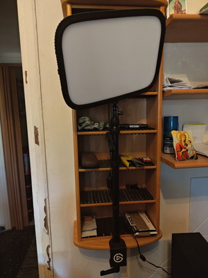 Elgato Key Light MK.2 professional LED studio light like new, Wi-Fi