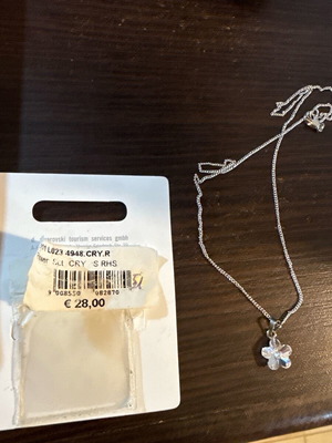 Swarovski necklace new, silver