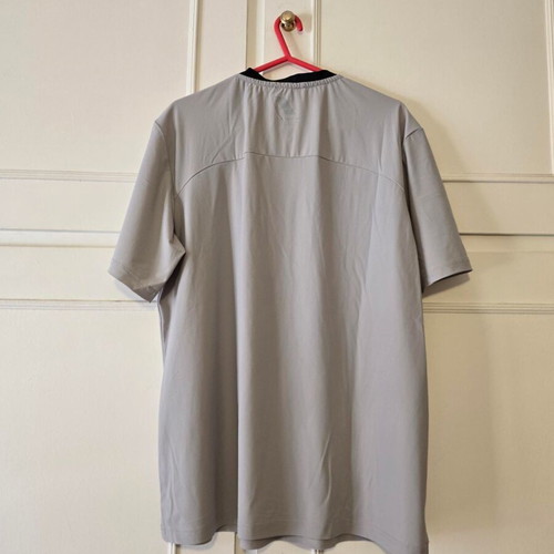 Zara men's athletic t-shirt like new, gray and silver, size L