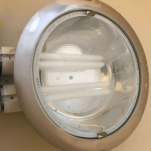Ceiling lights like new, pack of 44 with lamps and transformers