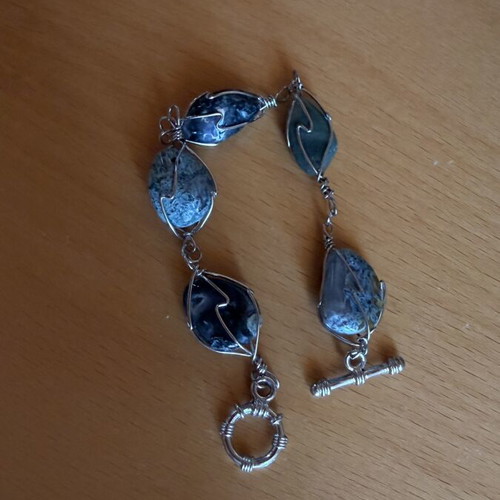 Bracelet with stones