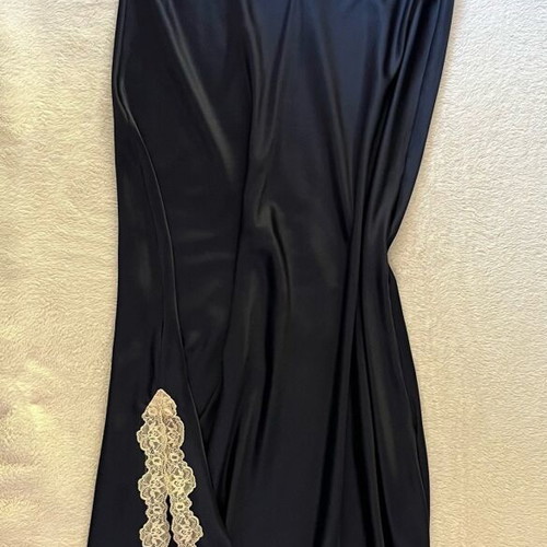 Women's satin nightgown like new, blue with lace, size M-L