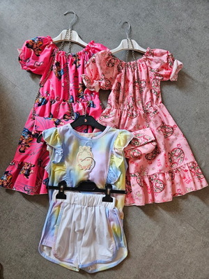 Girls' clothing bundle new, 2 dresses and 1 set size 110/116