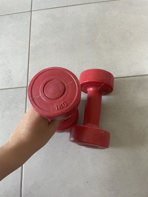 Dumbbells like new, 2 pieces, 1 kilo each