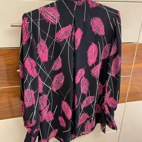 Reiss blouse like new, size S, dark blue with fuchsia floral print