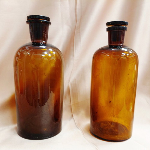 Pharmacy bottles used, set of three amber 1960s