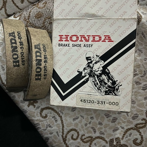 Brake shoes for Honda Astrea Grand tambour new genuine