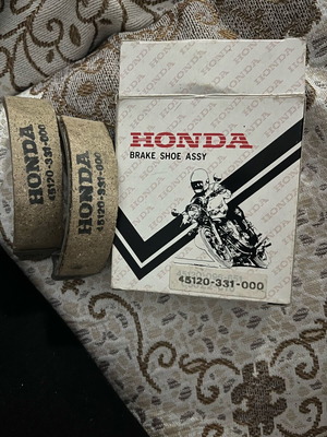 Brake shoes for Honda Astrea Grand tambour new genuine