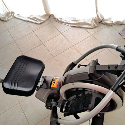 Viking R-1901 rowing machine like new with magnetic resistance