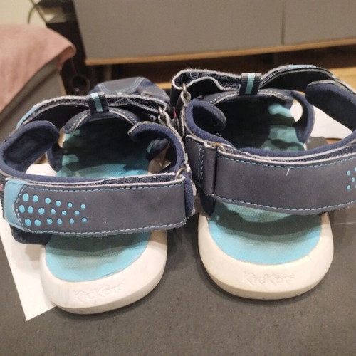 Kickers sandals used boys' size 36 blue