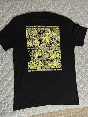 T-shirt μαύρη με στάμπα μεταχειρισμένη, μέγεθος M