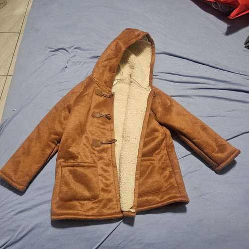Montgomery coat for boys camel color with white fur lining size 6 years like new