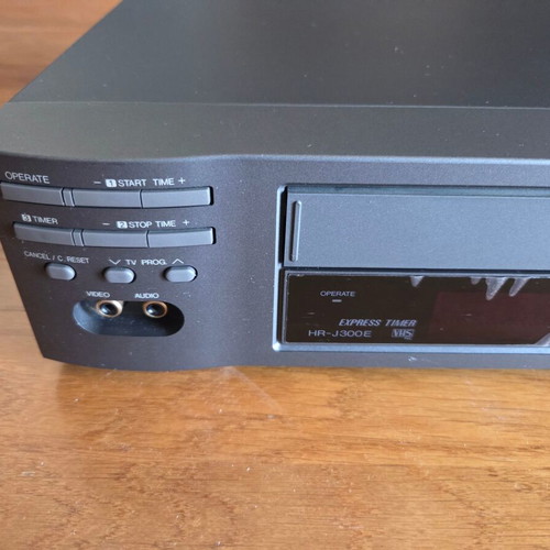 JVC HR-J300E VCR VHS player used, includes SCART cable