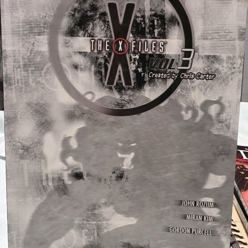 The X-Files Vol 3 used comic English