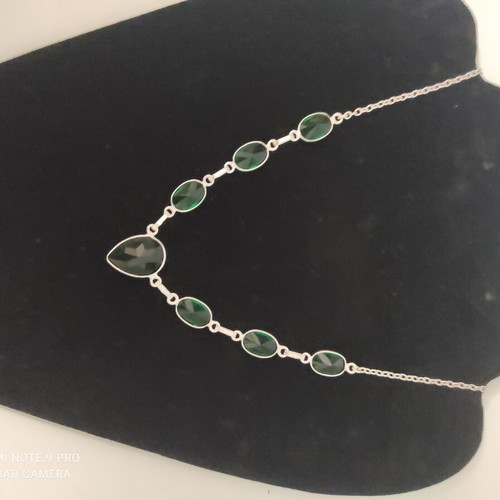 Handmade necklace with green quartz stones, new, 45 cm chain