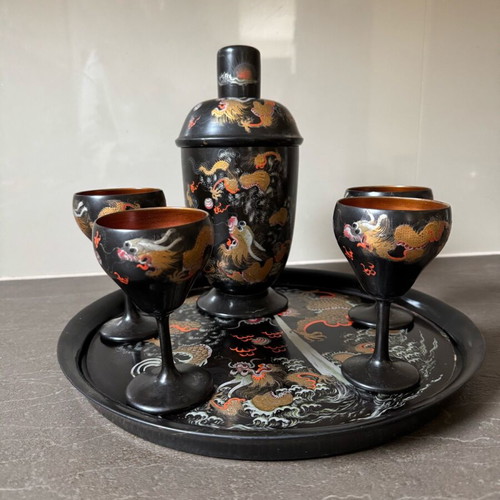 Chinese cocktail set used with tray, shaker and 4 glasses