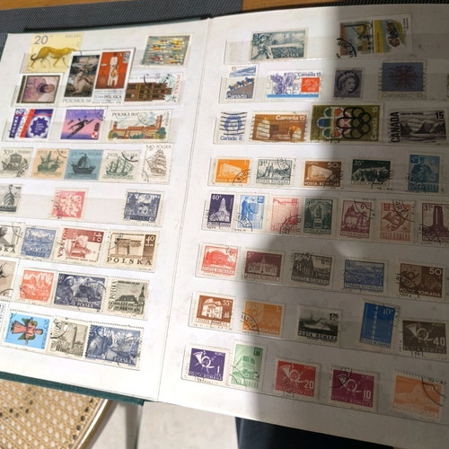 Stamp collection like new, about 500 pieces