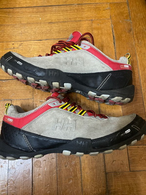 Αθλητικά παπούτσια Helly Hansen 44,5, δέρμα κάστορ, πεζοπορίας