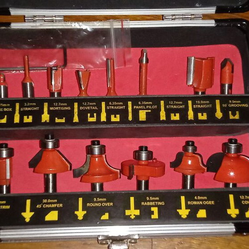 Router bits for woodworking Globus Professional like new, 14 pieces