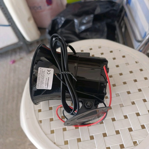 Vehicle horn with three sounds new