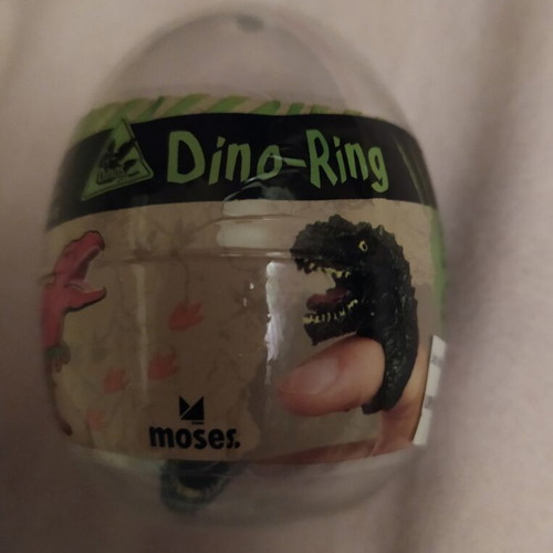 Surprise egg with dinosaur kids ring by MOSES new