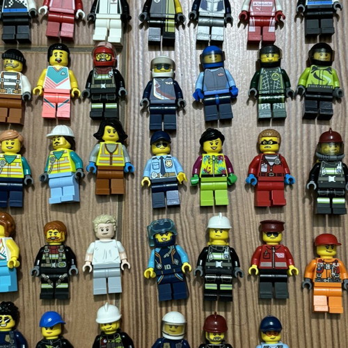 Lego figures like new, pack of 65 from City, Speed Champions, Minecraft