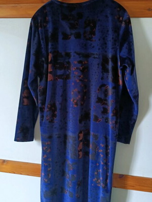 Midi dress blue like new with velvety texture