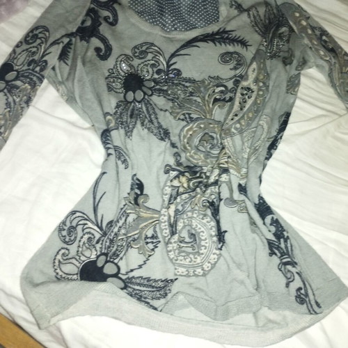 Y2K blouse like new, gray, size M