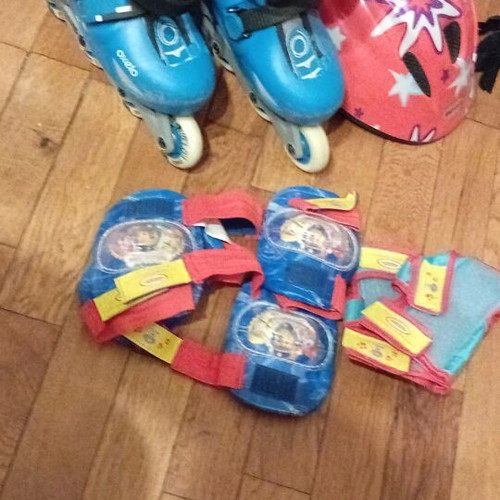Roller skates size 30-32 like new with helmet and accessories