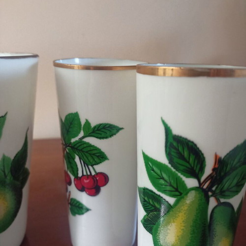 Drink set from the 60s like new with 6 glasses and jug