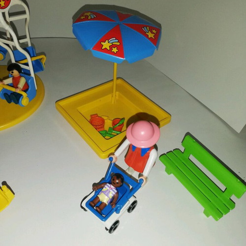 Lyra Playmobil 3223 Play Ground set like new