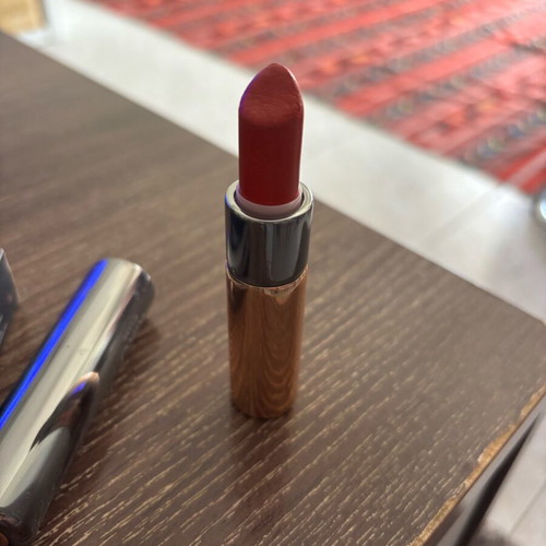 Kiko lipstick red like new