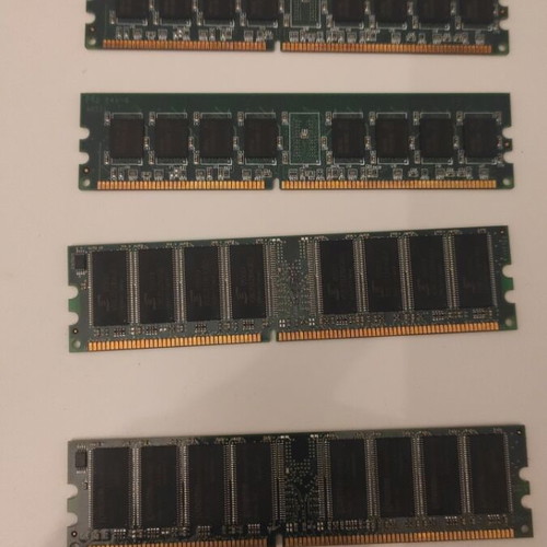 Ram KVR400 1GB used, pack of 4