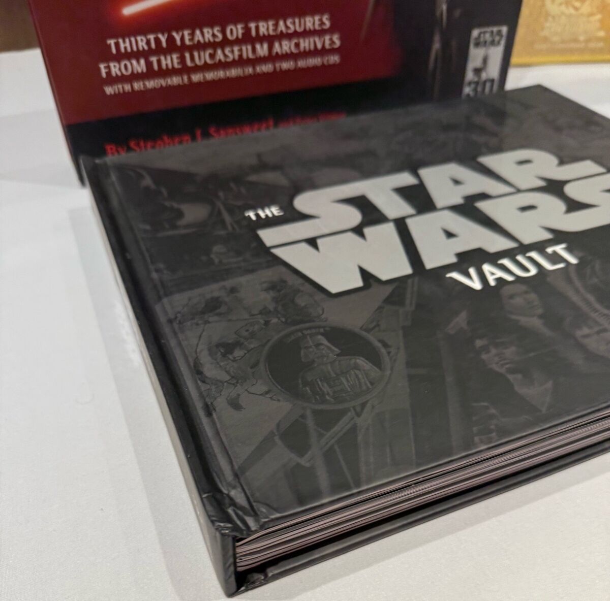 Star Wars Vault new, 30 years of… - € 65,00 - Vendora.cy