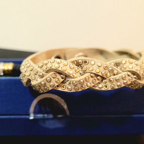 Juicy Couture bracelet like new, beige and gold