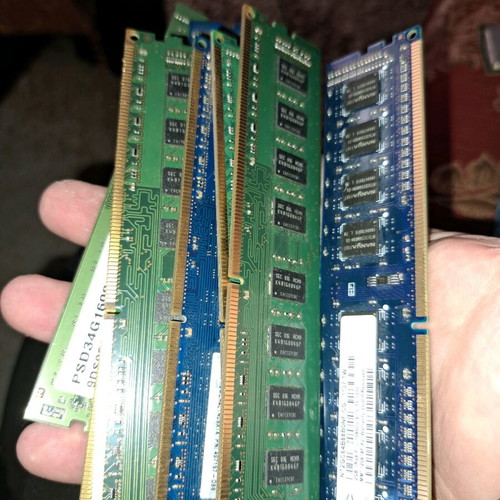 RAM modules used, over 70 for laptop and over 10 for desktop