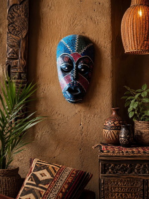Wooden mask Africa new, colorful, collectible