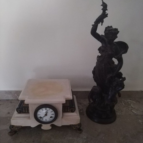 Vintage table clock like new, unique Spanish