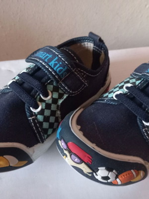 Smart casual kids shoes size 24 new, blue multicolor