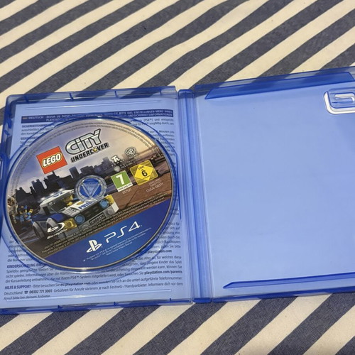 LEGO City Undercover PS4 game, German edition