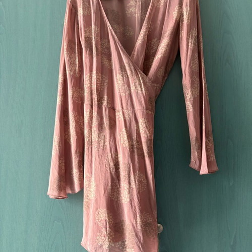 Long shirt size S like new